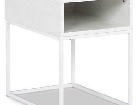 Deznee End Table For Cheap